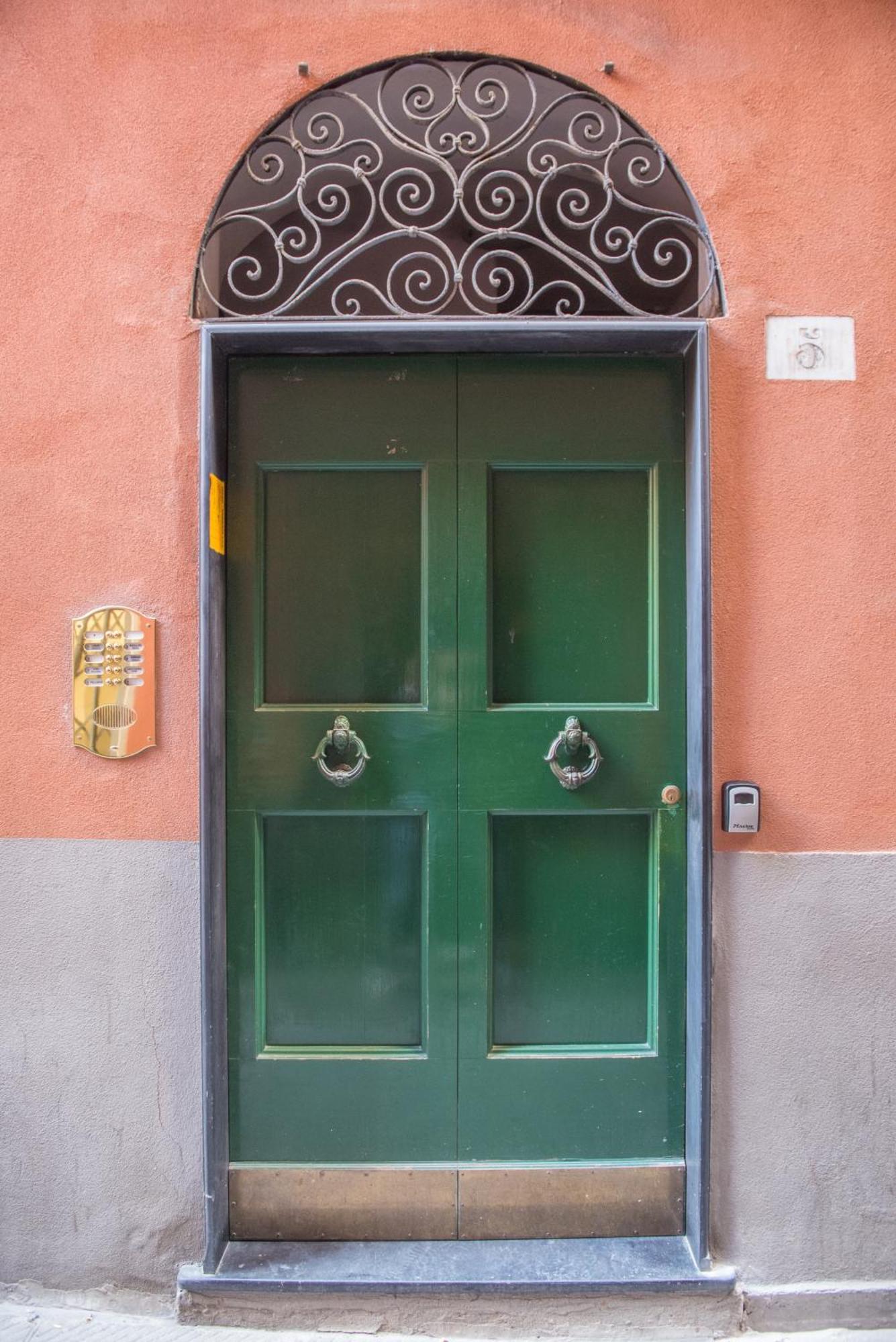 Free Parking - Appartamento In Centro Storico A Genova Exterior photo